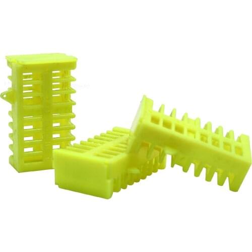 5pcs New Multifunctional King Cage queen rearing bee cages plastic bees cells room rooms cell cups cup beekeeper tools sales