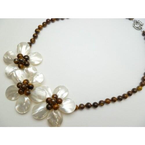 2019 Fashion Jewelry 3 White Mother Pearl Shell Flower Brown bead Necklace 20inches