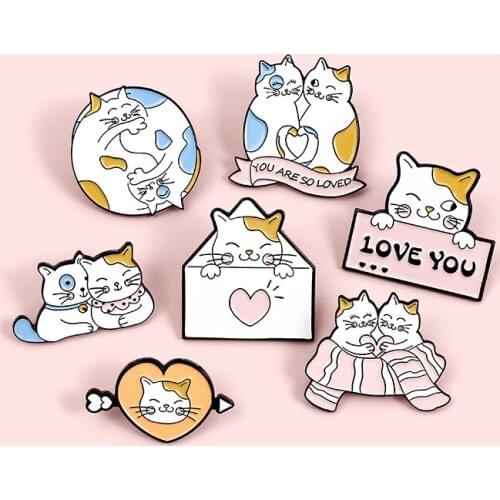 Kitten Taichi Heart Cats Love Enamel Pin I Love You Arror Brooches Bag Lapel Pin Animal Badge Jewelry Gift for Couples Friends