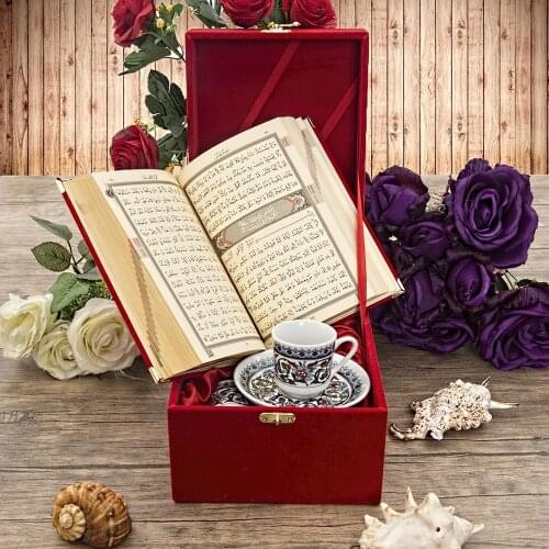 Valentines Gift Set of 2 Cups in a Velvet Box - Velvet Quran - Red Set FREE SHİPPİNG