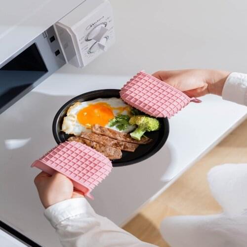 RYRA Aprons And Potholders