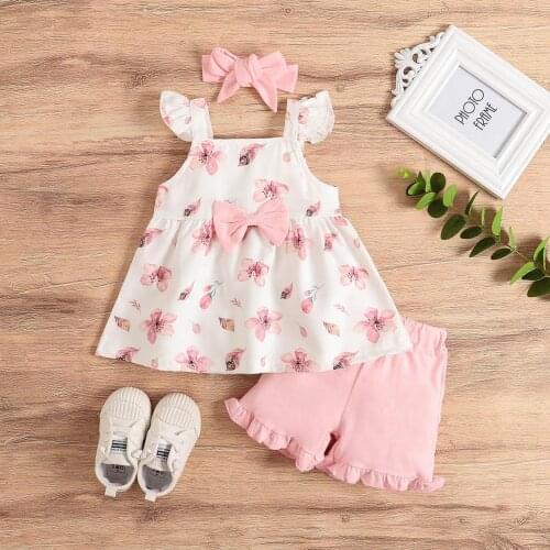 3Pcs Toddlers Summer Streetwear Floral Square-Neck Ruffle Sleeves Vest + Frilled Shorts + Hairband Suit for Girls 1-4 Years