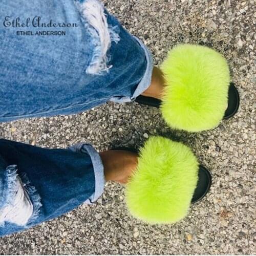 Magic Coming Faux Fox Fur Slippers Lady Summer Non Slip Indoor Outdoor Plus Fur Hair Shoes Vogue Style Sandals