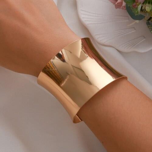 Jewdy Wide Bracelets