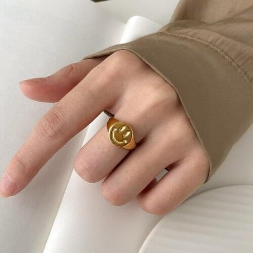 Happy face smile ring for women stainless steel gold signet ring stackable funny cute kawaii jewelry for teenage girls y2k