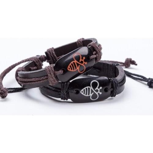 ISINYEE 2018 Cute Bee Charm Bracelet For Man Women Fashion Casual Leather Bracelets Black Rope Braided Jewelry Boyfriend Gifts