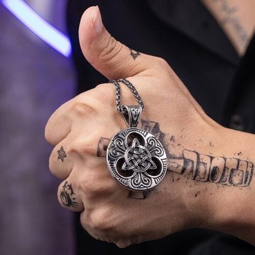 Retro Punk Men Irish Celtics Trinity Love Knot Round Pendant Necklace Stainless Steel Vintage Male Jewelry 24 inch