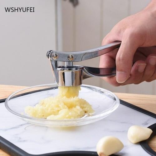 Stainless steel garlic press artifact peeling masher beater mini masher manual juicer multifunctional durable furniture
