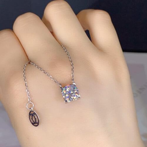 Women 925 Silver 2 Carat Excellent Cut Gemstone Diamond Test Past D Color Moissanite Double Letter Cow Head Pendant Necklace