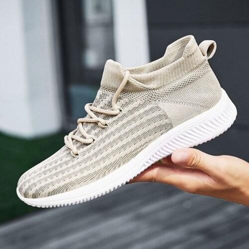 2021 New Men Super Light Running Shoes Slip-on Men Shoes Breathable Outdoor Jogging Walking Sock Sneakers Mens Casual Shoes