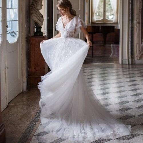 Eightree V-neck Wedding Dresses Ruffle Sleeve Applique A Line Tulle Boho Bridal Gowns Long Train Princess Wedding Gown Plus Size