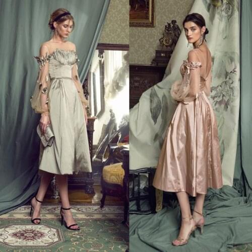 2020 Mother of the Bride Dresses Jewel Long Sleeves Lace Appliques Evening Gowns Backless Knee-Length Wedding Guest Dress