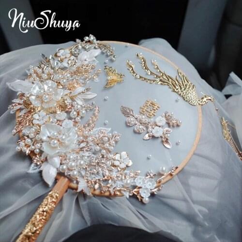 NiuShuya Fashion Gold Bridal Hand Bouquets 3D Handmade Flowers Bead Chinese Metal Round Fan Phoenix Wedding Jewelry Accessories