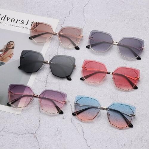 New Irregular Retro Sunglasses Women Cat Eye Sun Glasses UV400 Shades Gradient Tinted Color Lenses Brand Design Outdoor Eyewear