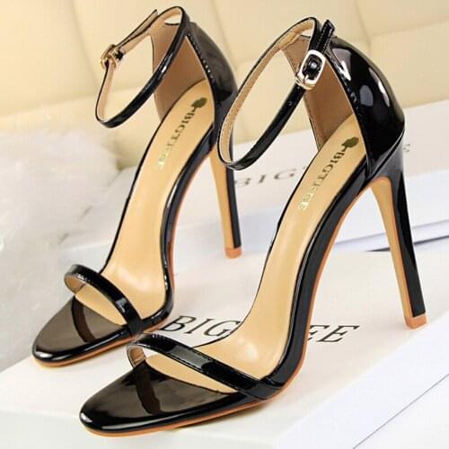 2021 Women 8cm 11cm High Heels Fetish Sandals Gladiator Platform Strap Stripper Sexy Shoes Lady Nude Low Heels Basic Party Pumps