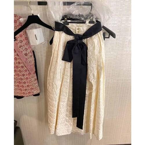Belt Bowknot Maxi Skirt Long Skirts Waist Hugging Pleated Jacquard Floral Skirts White Bow Designer Skirt Runway 2021