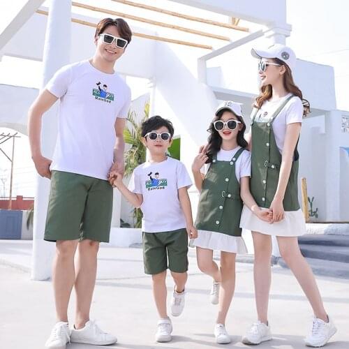 2020 new Family Matching Outfits Clothing Mom/Mother and Daughter dress Clothes Father and Son T -shirt and pants Clothes Sets