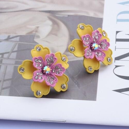 New Design Sweet Jewelry Spray Paint Effect Drop Earrings with Fower Earrings Statement Earring for Girls Gift for Woman