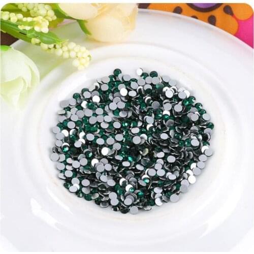 Nail art Strass Emerald Color Crystal Glue On Rhinestones SS3-SS34 Glitter Non Hotfix Flatback Manicure Nail Art Decoration