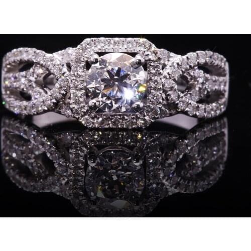 0.3carat 4.0mm DF Color VVS1 Excellent Round Cutting Moissanite Diamond Engagement Halo Ring for Women 14K Real White Gold