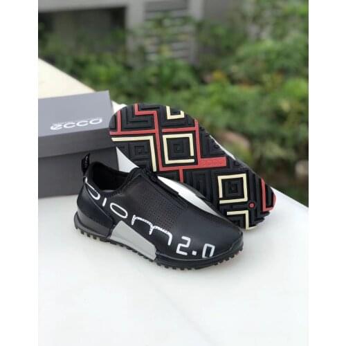 2021 Mens Golf Shoes Summer Sports Breathable Golf Shoes for Men