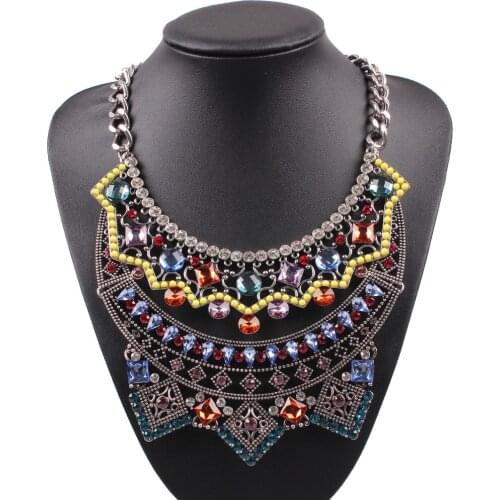 2021 New Arrival Design Fashion Brand Crystal Necklace Colorful Vintage Alloy Statement Chain Pendant Necklace for Women Jewelry