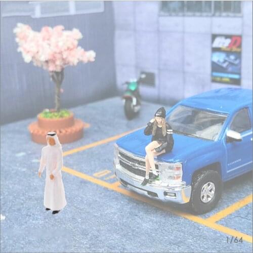 Standing Pose Mini Model People Figure Dubai Prince 1:64 Scale 3cm Tall