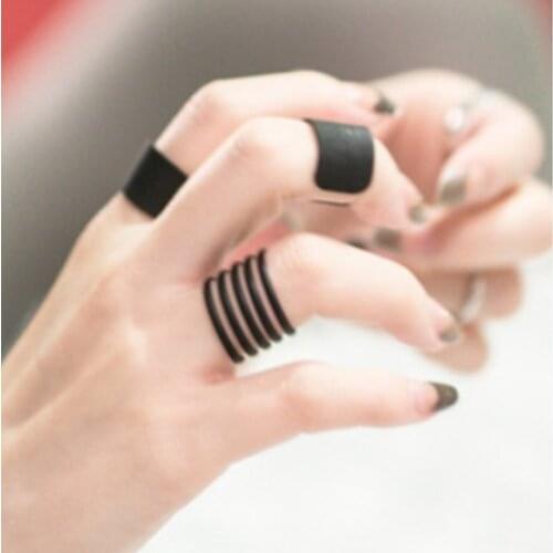 3 Pcs Punk Fashion Halloween Rings for Women Black Stack Plain Above Knuckle Ring Band Midi Finger Ring Set Mens Rings