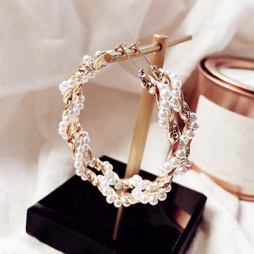 Statement Fashion Big Round Hoop Earrings for Women Circle Pearl Earrings Elegant Simple Wedding Party Earrings Jewelry