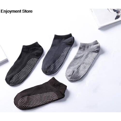 1 Pair/Lot Mens Cotton Non-slip Yoga Socks with Grips New Breathable Anti Skid Floor Socks for Pilates Gym Fitness Barre