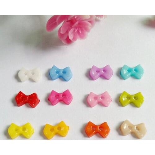 200pcs/lot Mini Buttons DIY clothing sewing Craft accessories 5-6mm 2 Hole plastic Mix colors Doll Clothes Embellishment Butto