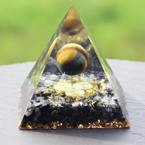 Handmade Crystal Pyramid Decorative Positive Energy Good Luck Meditation Feng Shui Natural Obsidian Decoration Collection