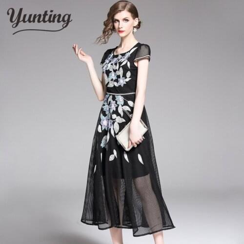 New 2019 Summer Women Dress Short Sleeve O Neck Heavy Embroidery Dress Plus Size Casual Clothing