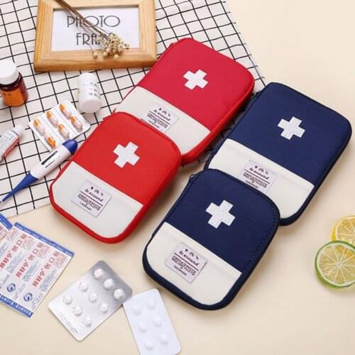 2 Colors Portable First Aid Kit For Home Outdoor Travel Camping Emergency Medical Bag Small Carrying Medical Treatment Packs