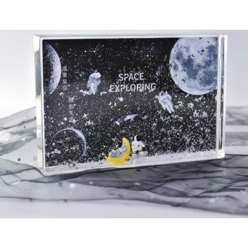 Astronaut Spaceman Desktop Photo Holder Quicksand Liquid Photo Frame With Snow Floating Glitter Family Picture Display Amazing