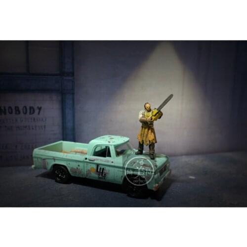 1/64 Scale Resin Die Cast Figure Model Movie Character Texas Chainsaw Murderer Car Model Scene Layout Collection Decoration Toys