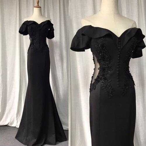 Black Evening Dress Stretch Mermaid Party Dress Bead Appliques Lace Formal Dress Off Shoulder Short Sleeves Women Gown Buttons