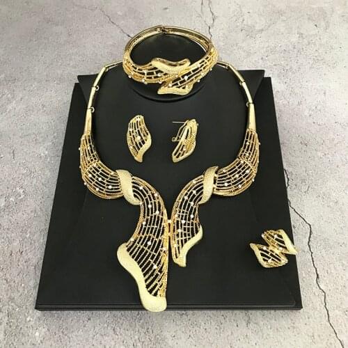 Dubai Jewelry Set Metal Gold Hollow Brand Design Arab Wedding Necklace Earring Bracelet Ethnic Accessories Gift مجوهرات مجموعات