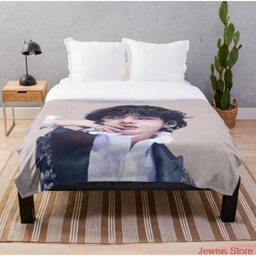 Taehyung V Throw Blanket Printing Soft Blanket Throw On Home/Sofa/Bedding Portable Adult Travel Cover Blanket