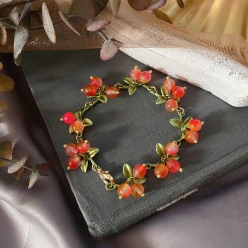 Literature and art RETRO French forest Baroque fresh water pearl natural stone berry Cranberry luxury Bracelet Necklace