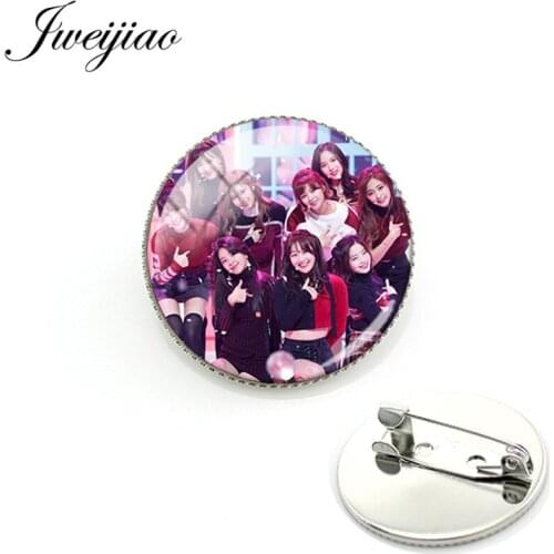 JWEIJIAO Kpop TWICE Brooch Pins Badge SIGNAL Album Photo Glass Gems Metal Pin For Clothes Hat Accessories TC15