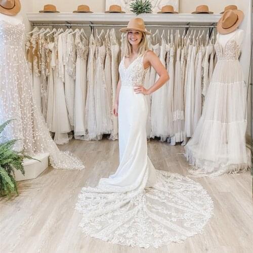 Elegant Mermaid Wedding Dress 2021 V-Neck Lace Appliques Button Tulle Sweep Train Marriage Bridal Gown Vestidos De Noiva