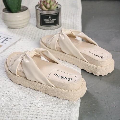 Popular Sandals Women wear 2021 New Summer Fashion Muffin Thick Bottoms Out Lazy Slippers Outdoor Young Girls Shoes Sweet Style