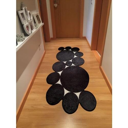 Decorative Non Slip Base Anti Allergic Living Room Bedroom Corridor Carpet