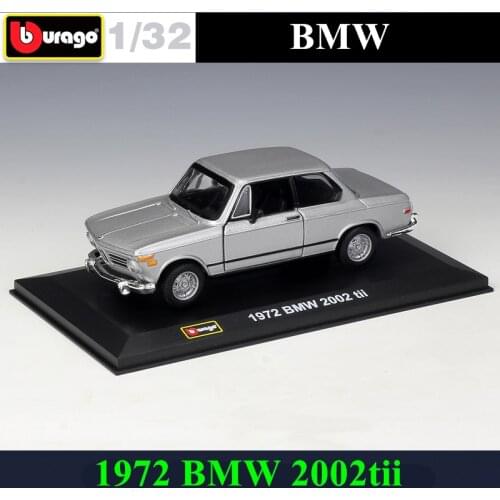 Bburago 1:32 1972 BMW 2002TII simulation alloy car model plexiglass dustproof display base package Collecting gifts