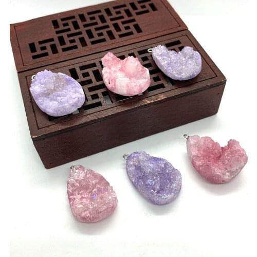 Color Natural Stone Amethyst Necklace Pendant Irregular Shape Ladies Pendant DIY Handmade Gifts Jewelry Accessories Wholesale