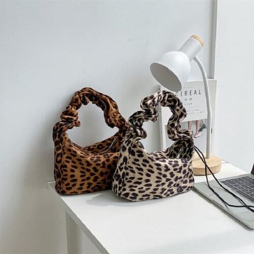 Nylon Fashion Niche Design Womens Shoulder Bag Pleated Handbag Trendy Leopard Print Underarm Bag Folds Stitching Bags for Phone