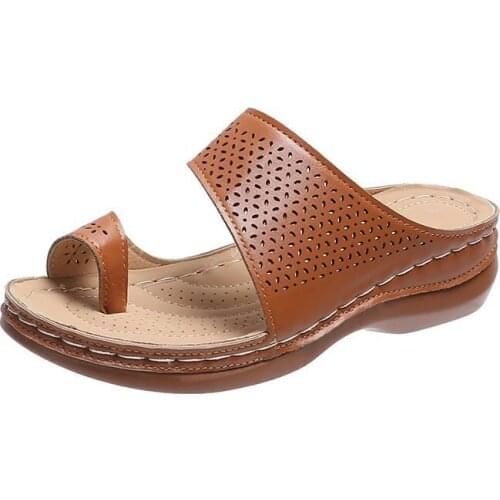 Sandals Womens New Large Size Womens Shoes Retro Hollow Oblique Heel Clip Foot Non-slip Wear-resistant Breathable Lightweight