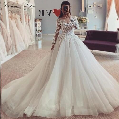 Lceland Poppy Elegant A-line Scoop Neck Tulle Wedding Dresses Full Sleeves Floor Length Beaded Bridal Gowns with Flowers