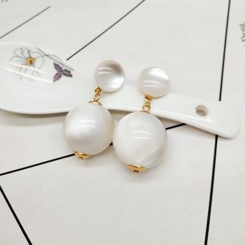 Sense fashion temperament socialite street snap geometry resin and the cats eye environmental stud earrings
